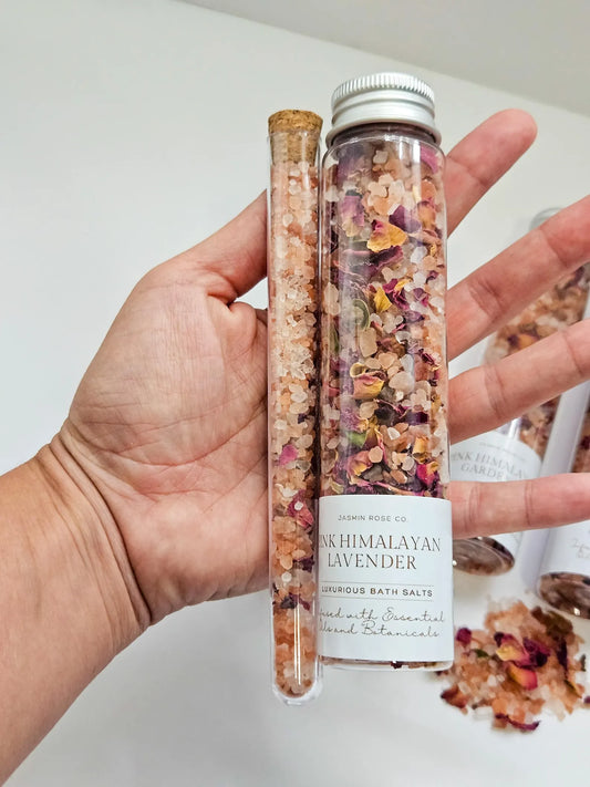 PINK HIMALAYAN SEA SALT WITH ROSE PETALS