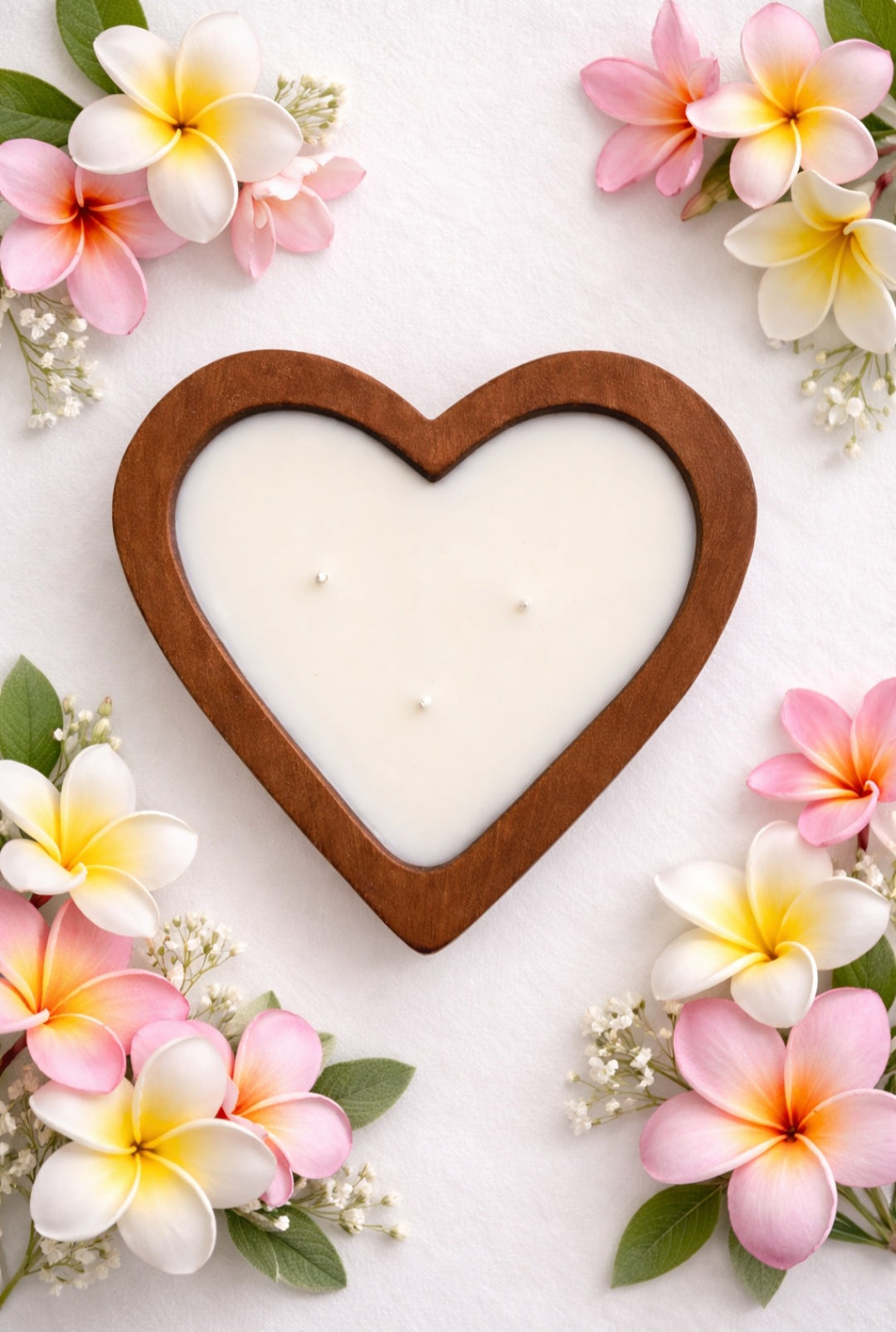 HAWAIIAN PLUMERIA WOODEN CANDLE